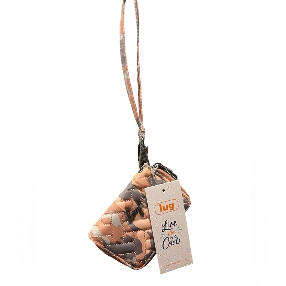 LUG CHIPPER CM ROSE WRISTLET WALLET